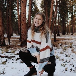 Meet your Posher, Hallie